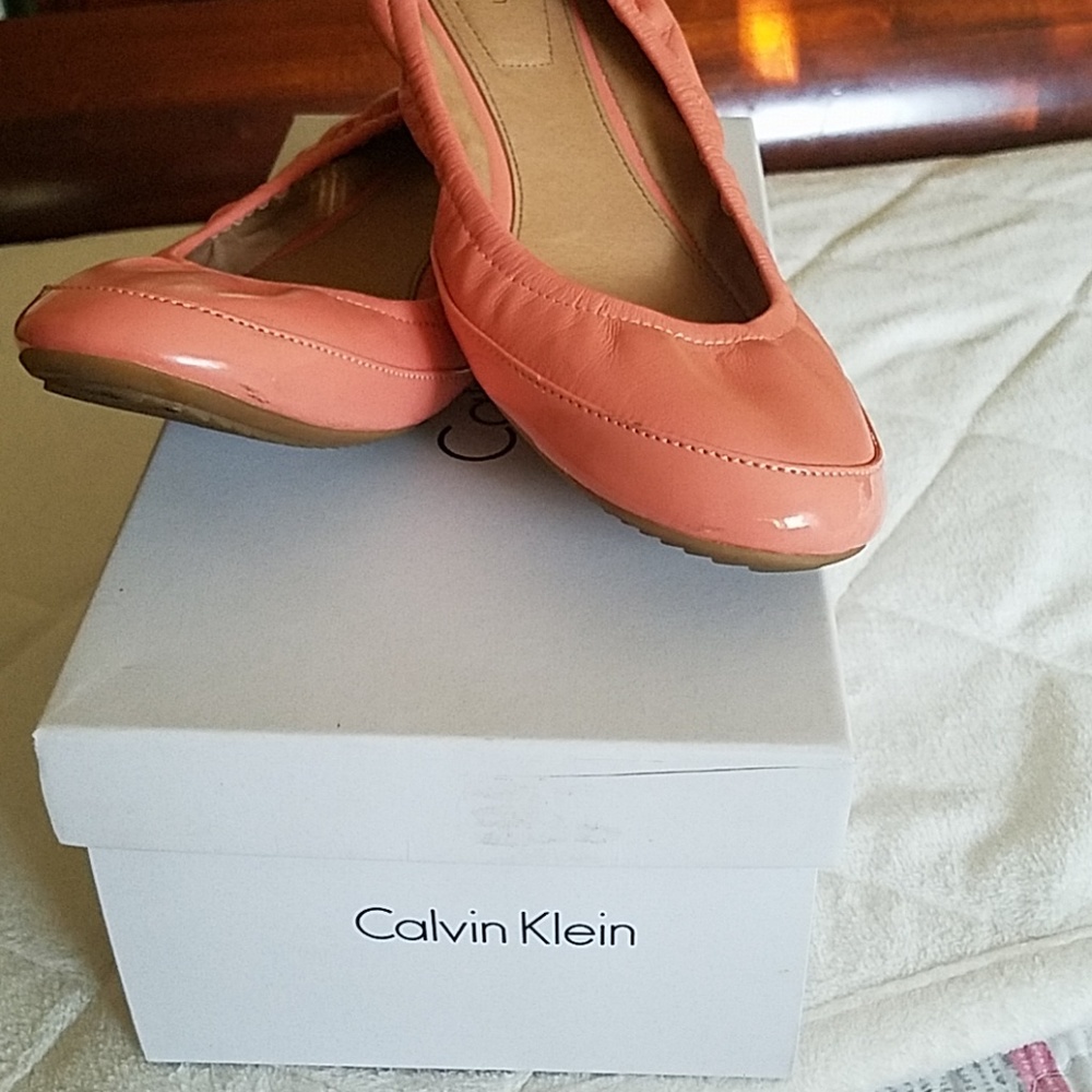 Shoes - Picture 2 of 3